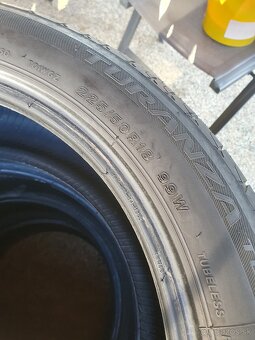 Letné bridgestone 225/50 R18 - 5