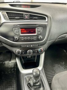 Kia Ceed 1.4 benzin 73kw BRONZE 4/2016 - SK AUTO - 5