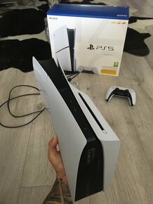 PS5 slim 1TB - 5