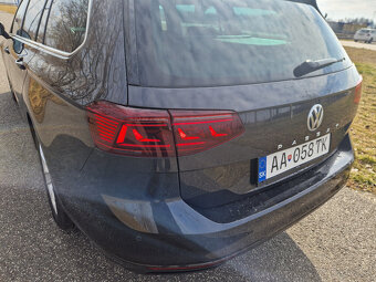 Volkswagen Passat Variant 2.0 TDI EVO Business DSG PANO - 5