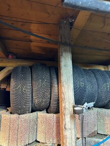 205/55R16 apollo - 5