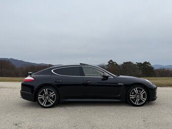 Porsche Panamera 4S - 5