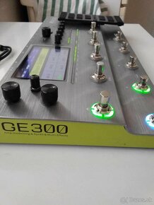 Predám gitarový multi efekt profiler Mooer GE 300 - 5