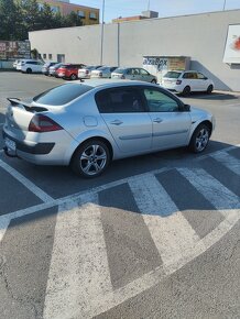 Renault Mégane - 5