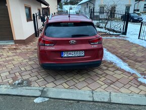 Predám Hyundai i30 1.6crdi 81kW - 5