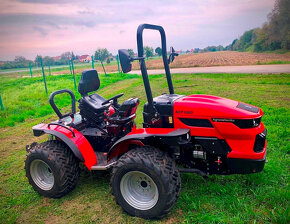 Malotraktor AGT 1060-SVAHOVÝ SPECIÁL, otoč. pracoviště, 56HP - 5