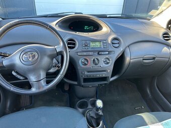 Toyota Yaris 1.0 benzín - 5