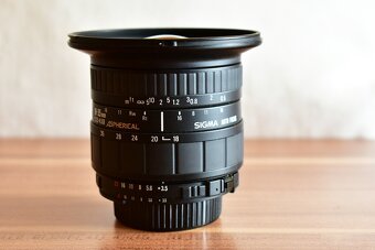 Sigma AF 18-35mm f/3.5-4.5D pre Nikon SLR a DSLR - 5