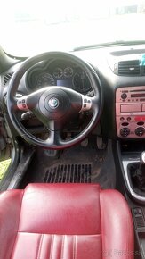 Alfa Romeo 147 1.6 benzin - 5