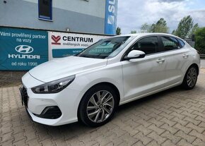 Hyundai i30 1.4-AUT-NAVI-KAMERA-FASTBACK - 5