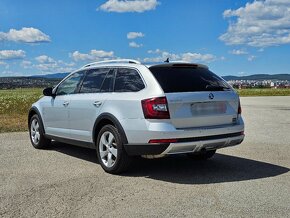 ŠKODA OCTAVIA COMBI SCOUT 2.0 TDI DSG 4x4 - 5