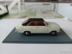 1:43 Opel Olympia 1970 od  Neo - 5