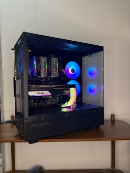 RYZEN 7 5700X | RX 6700XT 12GB | 32GB RAM | B550 WiFi - 5