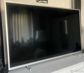 Televízor Philips  Smart tv 4K UHD - 5