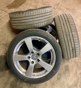 VW R17 5x112 na letných pneu 225/45R17 - 5