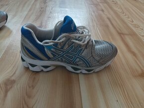 Asics dámske bežecké 39  7.5.  24,5cm - 5