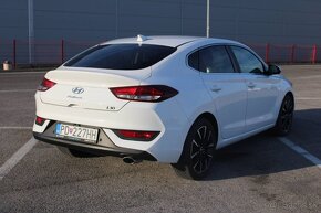 Hyundai i30 Fastback - 5