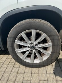 Volkswagen Tiguan - 5