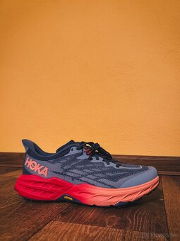 Hoka Speedgoat 5 - 5