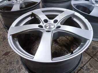 Alu disky Dezent 8x18, 5x114,3 - 5