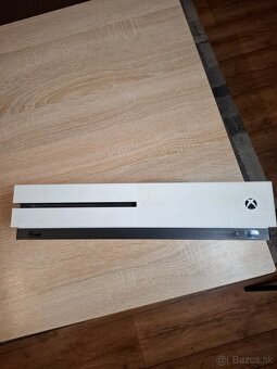 XBOX ONE S - 5