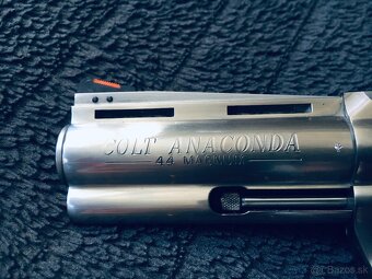 Colt Anaconda 4” .44 Magnum - 5