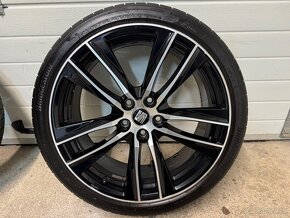 Orig alu Seat R19 5x112 + letné pneu 235/35 R19 - 5