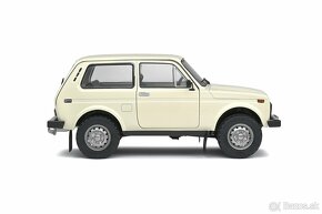 LADA NIVA – CREAM WHITE – 1980, mierka 1:18, Solido - 5