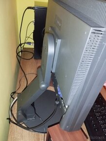 Monitor + komponenty k PC - 5