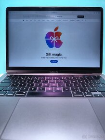 Predám MacBook Pro 13,3" | M1 | 16 GB RAM | 1 TB SSD - 5