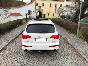 Audi Q7 3.0TDI 3x S-LINE QUATTRO 7 místné - 5