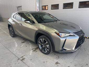 Lexus UX 250H Business Edition - 5