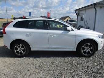 VOLVO XC60 D4 133kw AWD Geartronic 09/2014 havar. - 5