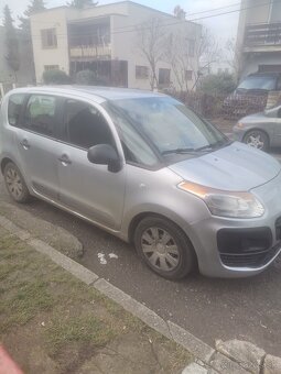 Mam na predaj citroen C3 picasso - 5