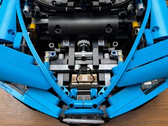 Lego stavebnica Bugatti - 5