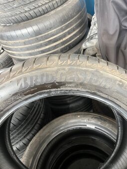 Bridgestone 225/50 R18 - 5