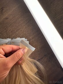 Tape in nove blond vlasy 50 cm - 5