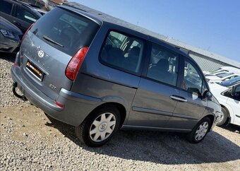 Peugeot 807 2,0 16V 7SEDADEL, TAŽNÉ benzín manuál 103 kw - 5