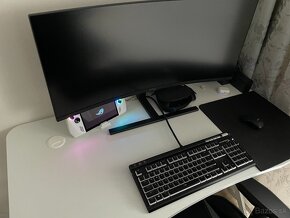 34 palcovy  ultrawide  4k monitor - 5