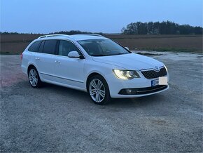 Škoda Superb Combi DSG 4x4 - 5