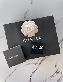 Nausnice Chanel - 5