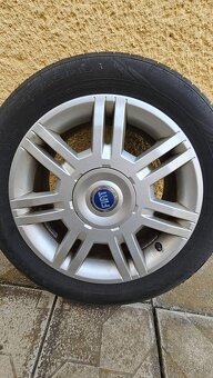 Originál FIAT ALU DISKY 16 7J 4X98 ET43 na letn. pneu NOKIAN - 5