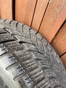 Zimne pneu 225/55R17” Good Year - 5