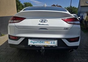 Hyundai i30 1.4-KAMERA-TAŽNÉ-FASTBACK - 5