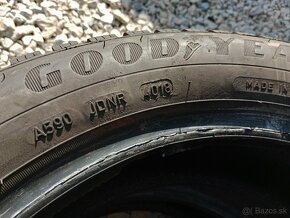 Predam 2ks pneu 185/60/r15 zimne 84T Goodyear - 5