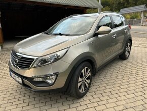 Kia Sportage 2.0Crdi  4x4 Rok 2010 - 5