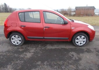 Dacia Sandero 1,2 55kw 68 000km benzín manuál 55 kw - 5