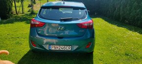 Hyundai i30 1,6 crdi 81kw veĽmi pekný - 5