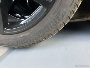 BMW originál alu +zánovní pneu 225/45r17 - 5