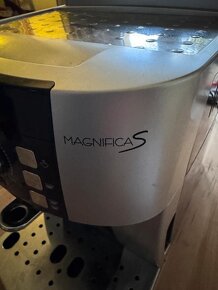 Plnoautomatický kávovar deLonghi Magnifica S - 5